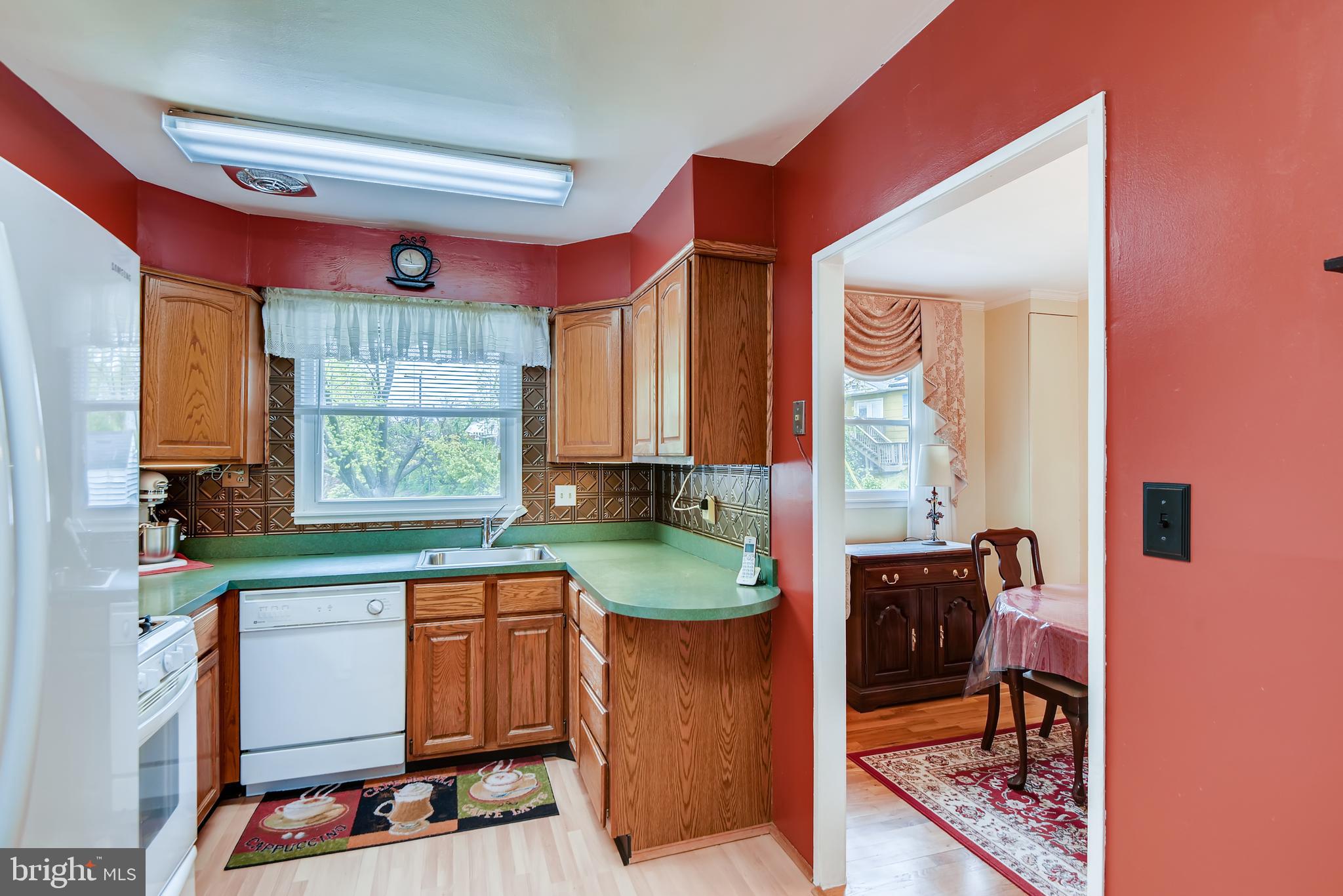 7804 Winter Haven Road Baltimore, MD 21237 - Photo 13 of 31 Kitchen