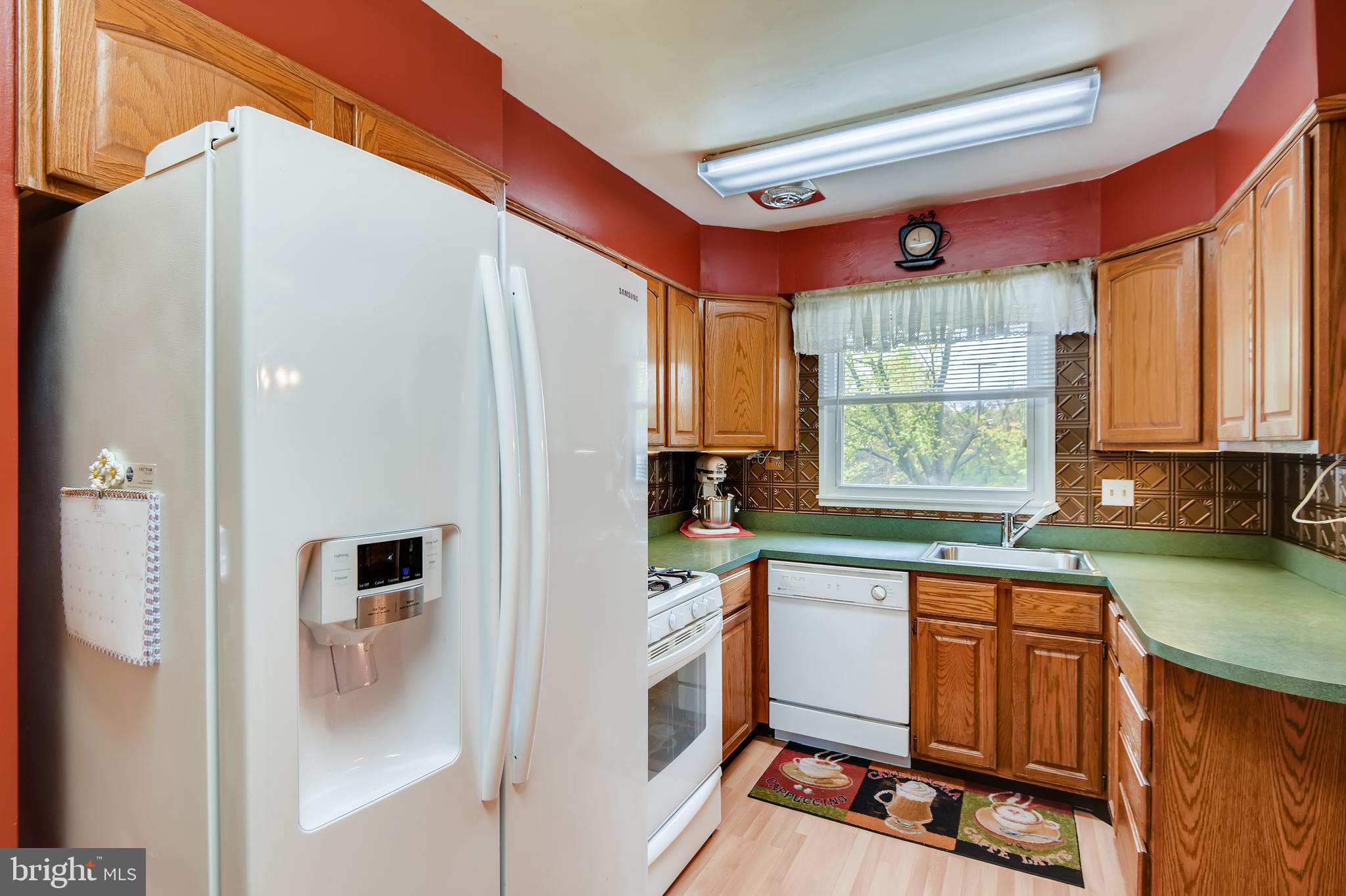 7804 Winter Haven Road Baltimore, MD 21237 - Photo 14 of 31 Kitchen