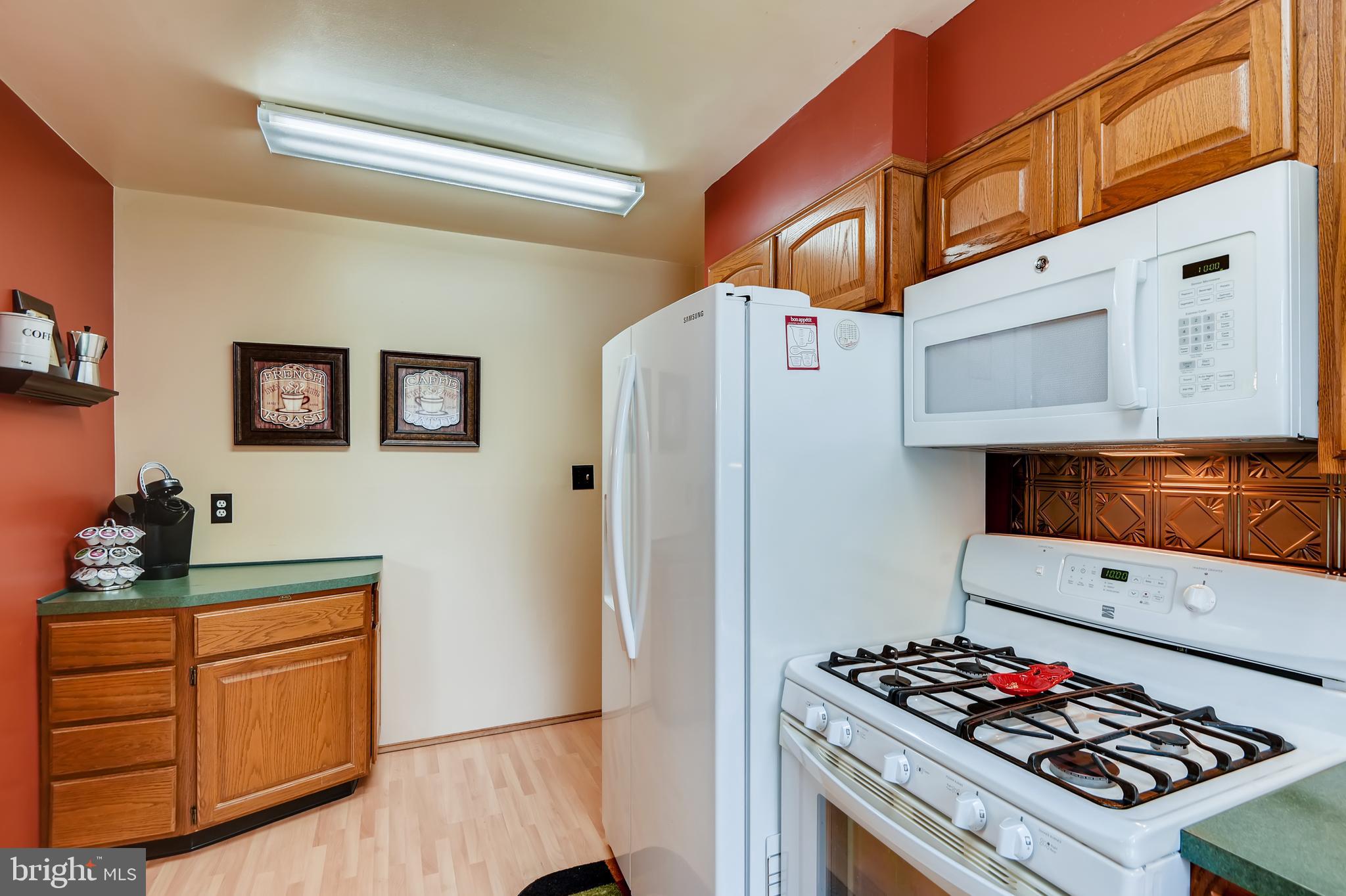 7804 Winter Haven Road Baltimore, MD 21237 - Photo 15 of 31 Kitchen