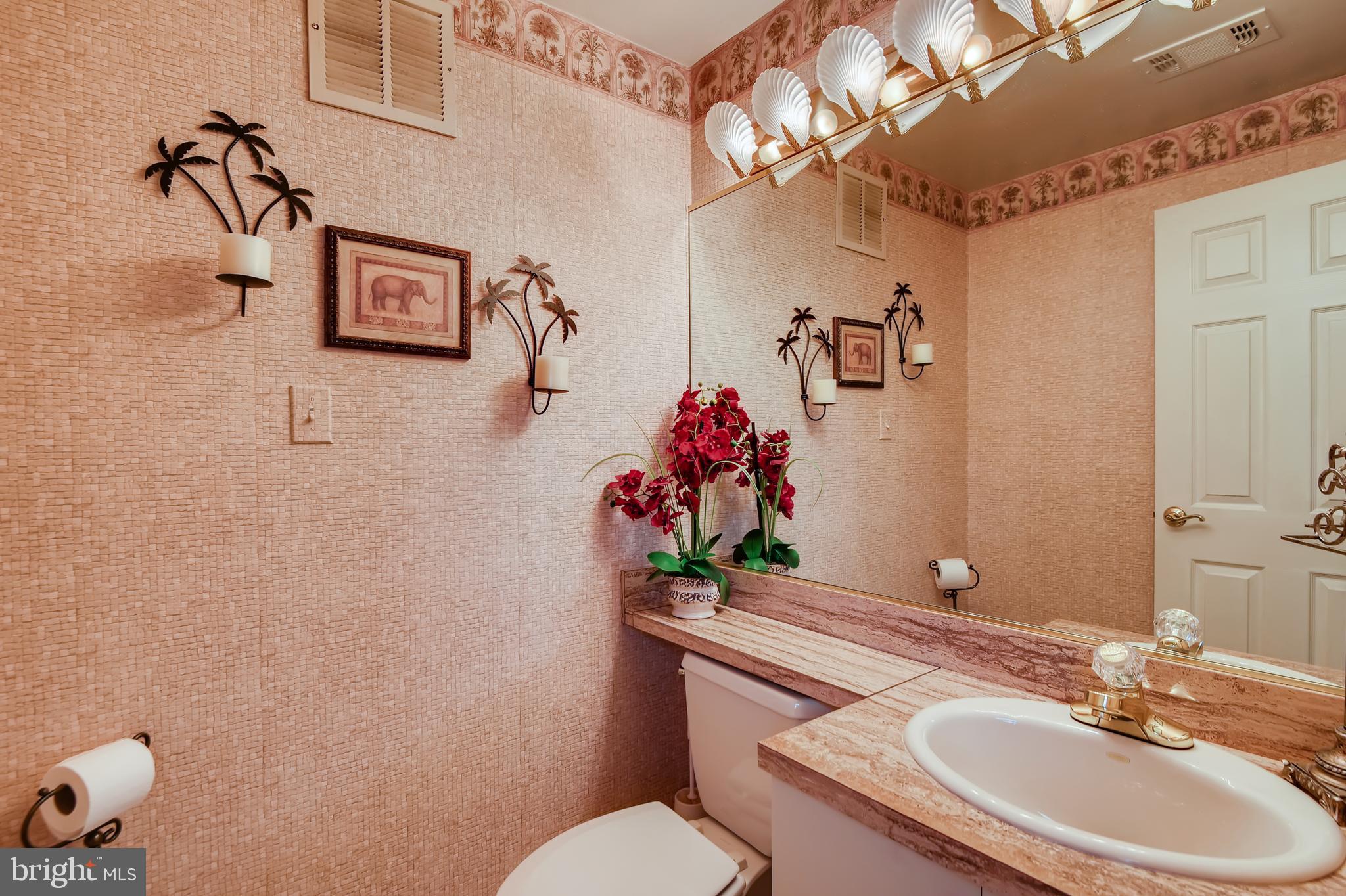 7804 Winter Haven Road Baltimore, MD 21237 - Photo 6 of 31 Powder Room