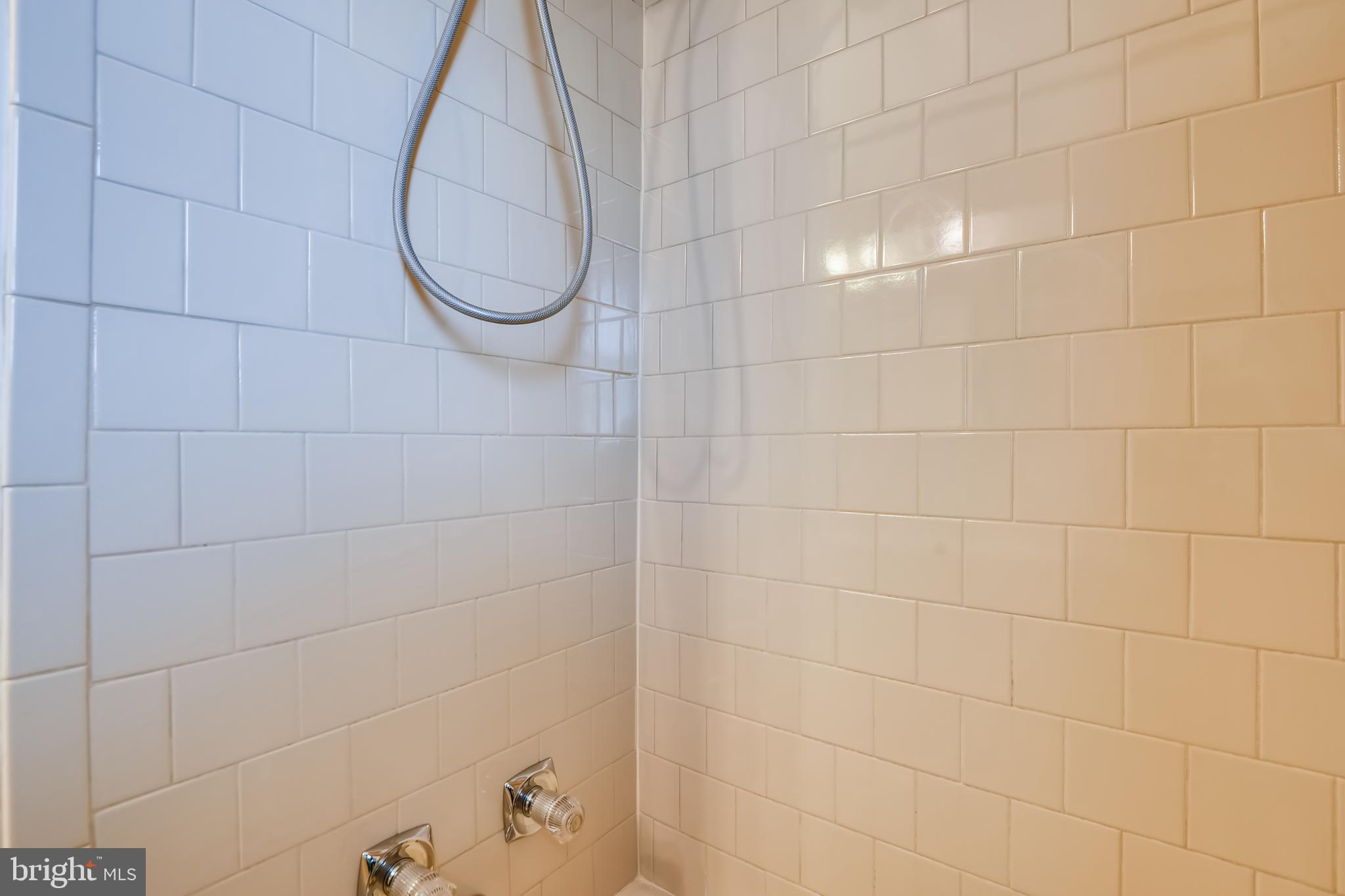 7804 Winter Haven Road Baltimore, MD 21237 - Photo 10 of 31 2nd Floor Master Bathroom