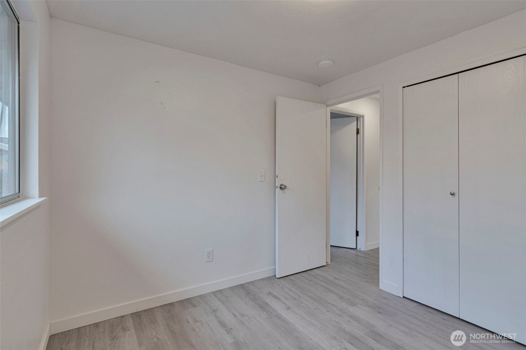 25810 129th Place Southeast Kent, WA 98030 - Photo 9 of 25 a view of an empty room