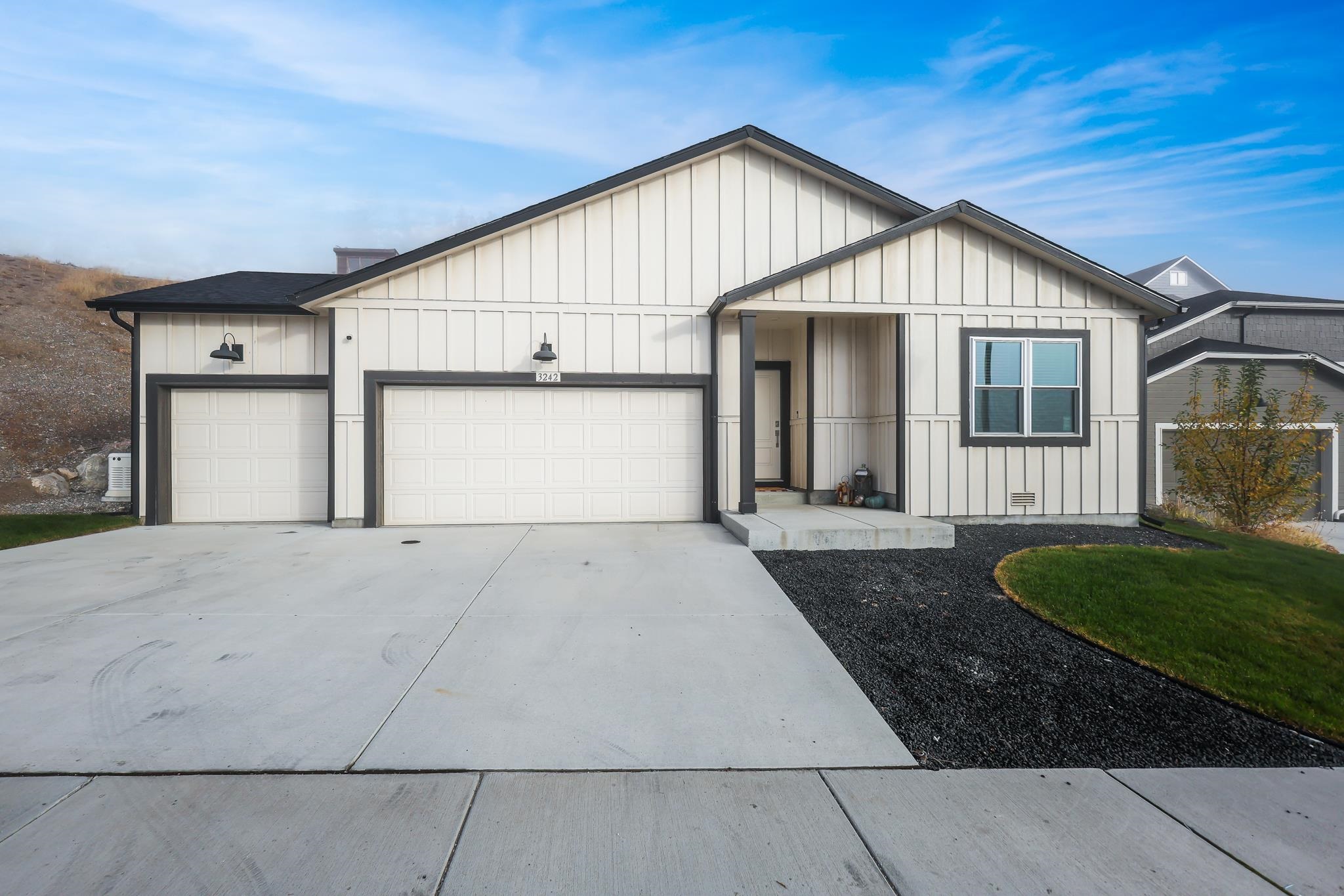 3242 North McKinnon Road Spokane, WA 99217 - Photo 2 of 47 Gallery Image 2