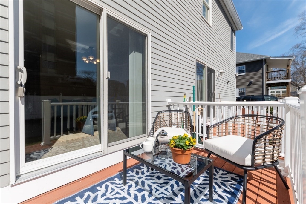 25 Maple Street, Unit 25 Watertown, MA 02472 - Photo 28 of 33