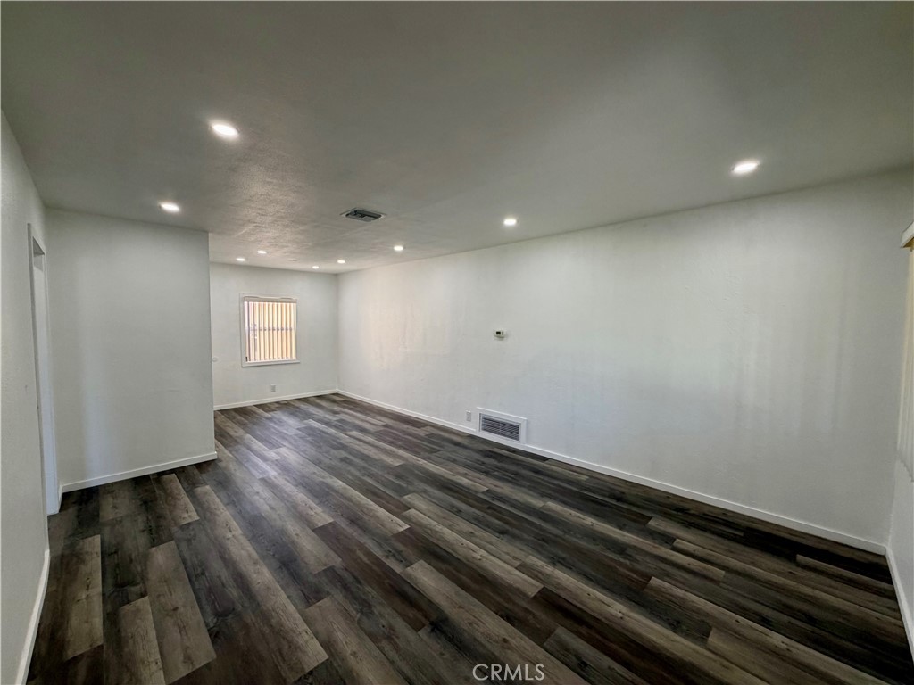 2428 Vasquez Place Riverside, CA 92507 - Photo 4 of 15 Gallery Image 4
