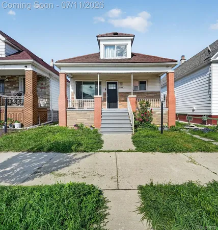 $209,900 | 12146 Klinger Street, Hamtramck, MI 48212