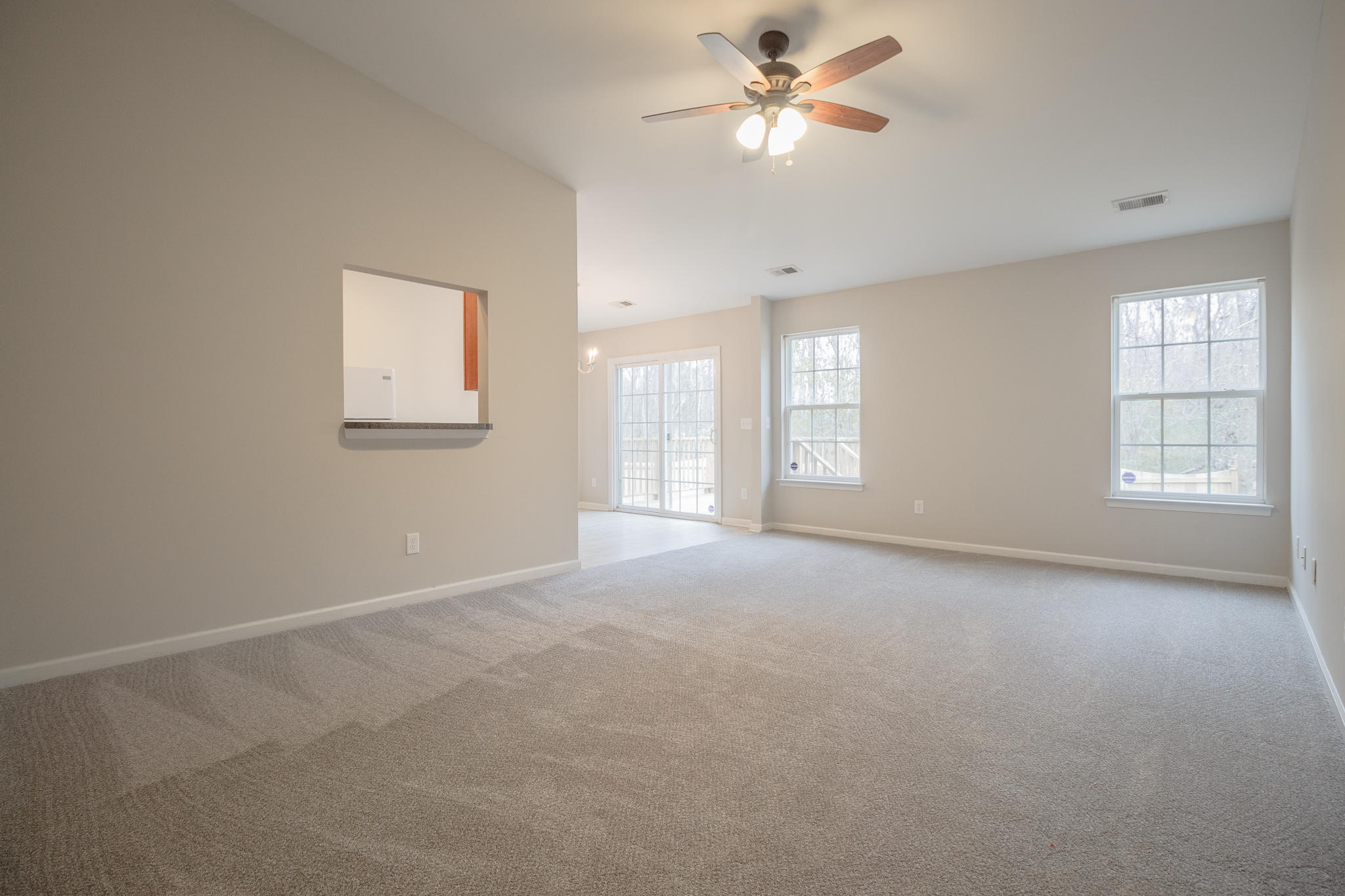 3517 Galaxy Road Ladson, SC 29456 - Photo 4 of 20 Living Room