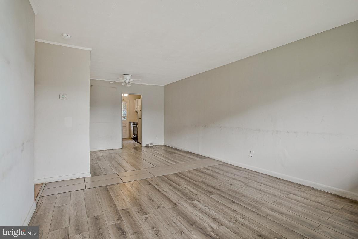 7728 Oxman Road Landover, MD 20785 - Photo 5 of 27