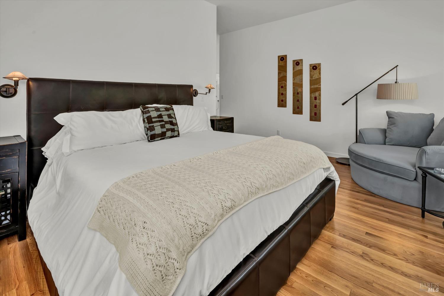 511 Kortum Canyon Road Calistoga, CA 94515 - Photo 24 of 87 Primary bedroom.