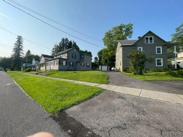 $100,000 | 55 1/2 North Helmer Avenue, Manheim, NY 13329
