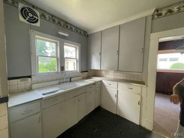 $100,000 | 55 1/2 North Helmer Avenue, Manheim, NY 13329
