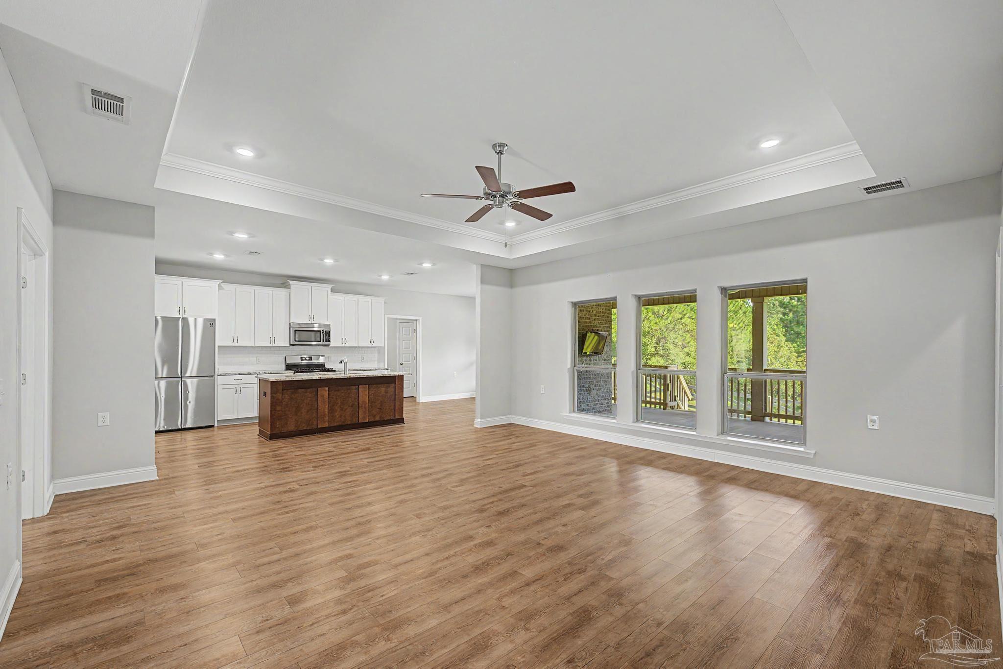 400 Broadleaf Circle Cantonment, FL 32533 - Photo 11 of 34