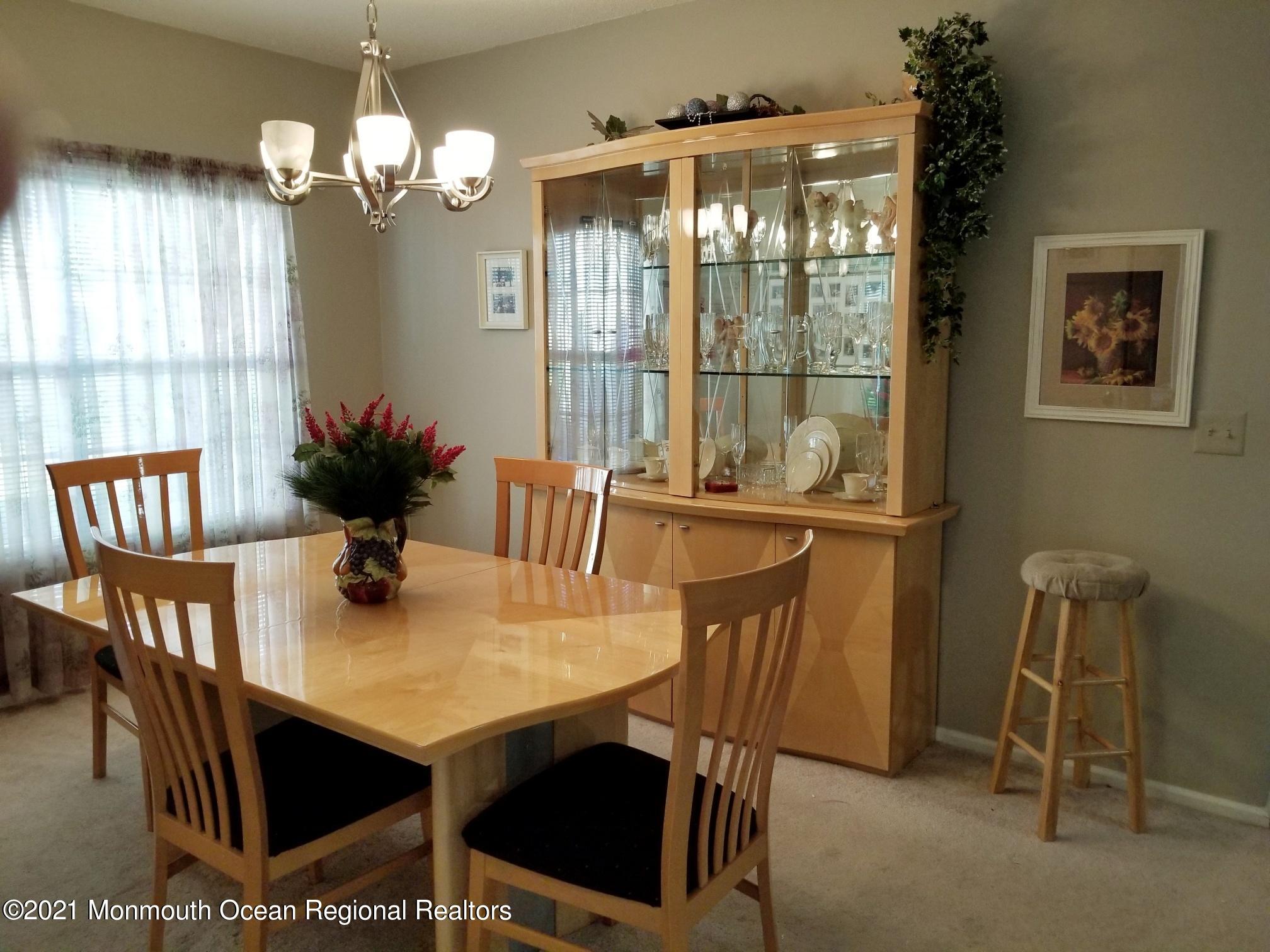 72 Riva Boulevard, Unit 1757 Brick, NJ 08723 - Photo 8 of 23 Dining Room
