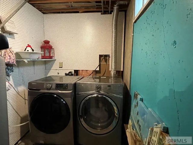 $350,000 | 807 Henderson Drive, Blackfoot, ID 83221