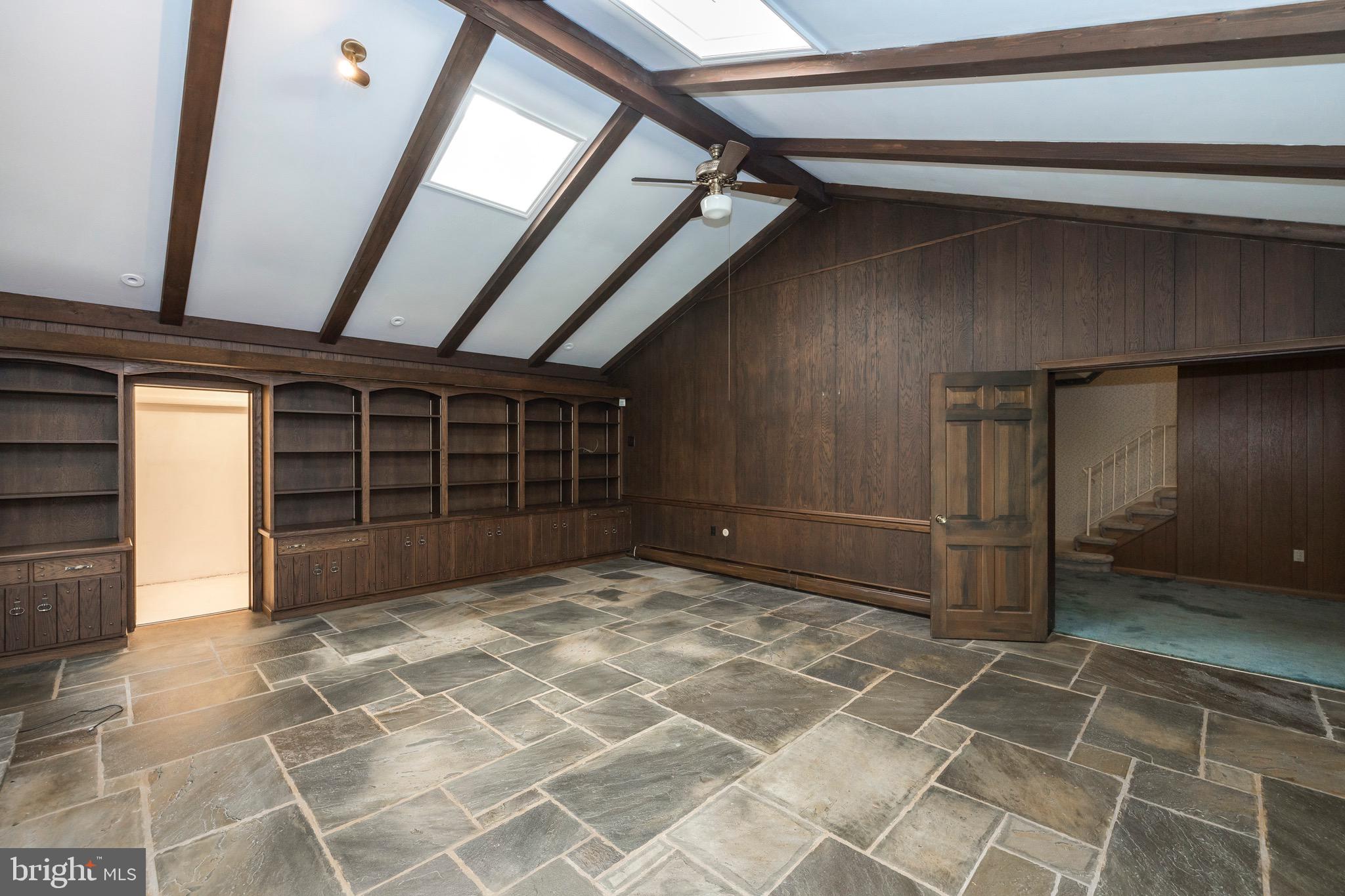 201 North Tulpehocken Road Reading, PA 19601 - Photo 16 of 29 Library? In law suite? Entertaining area?