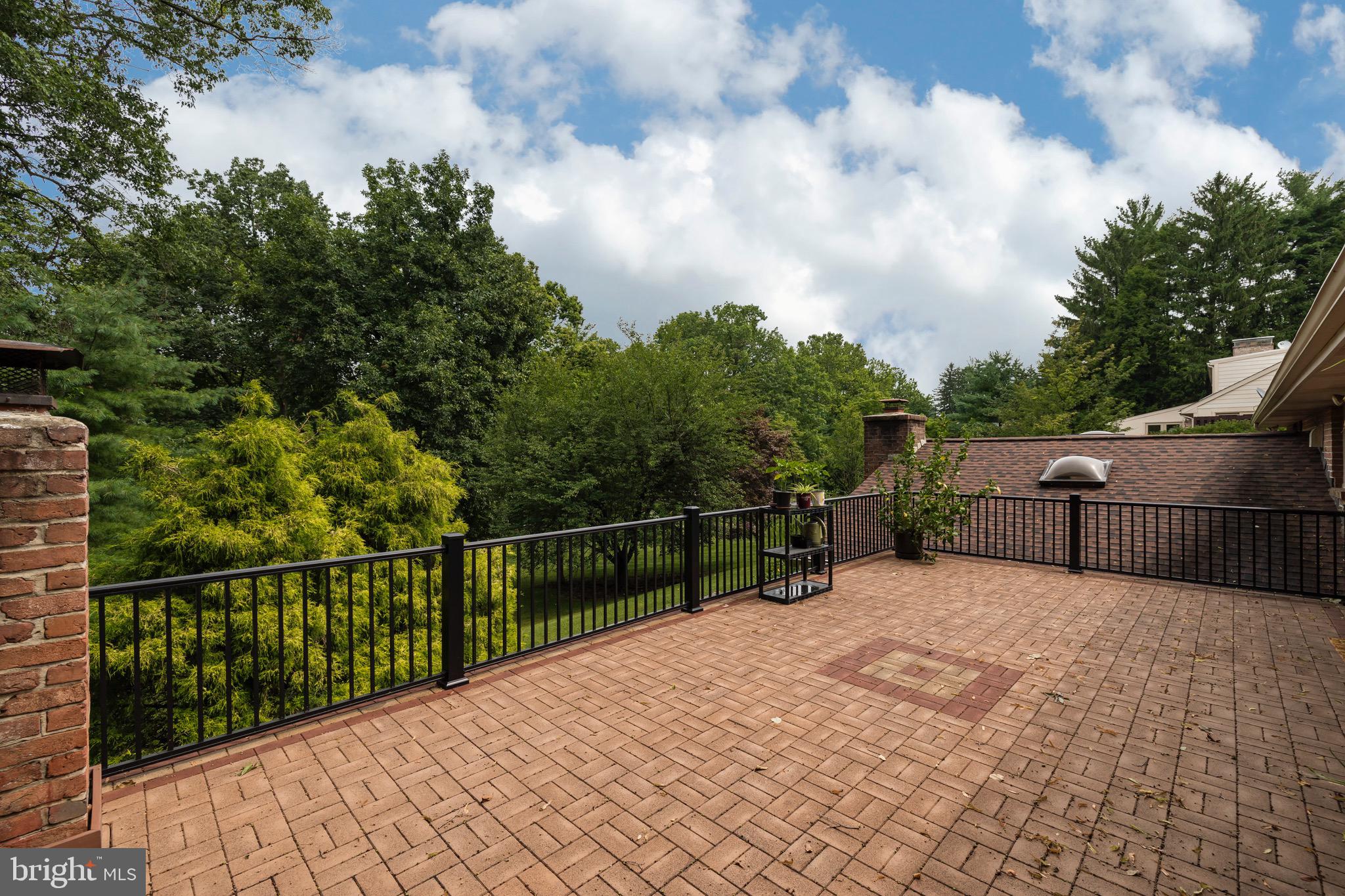 201 North Tulpehocken Road Reading, PA 19601 - Photo 27 of 29 Can't get enough of the deck!