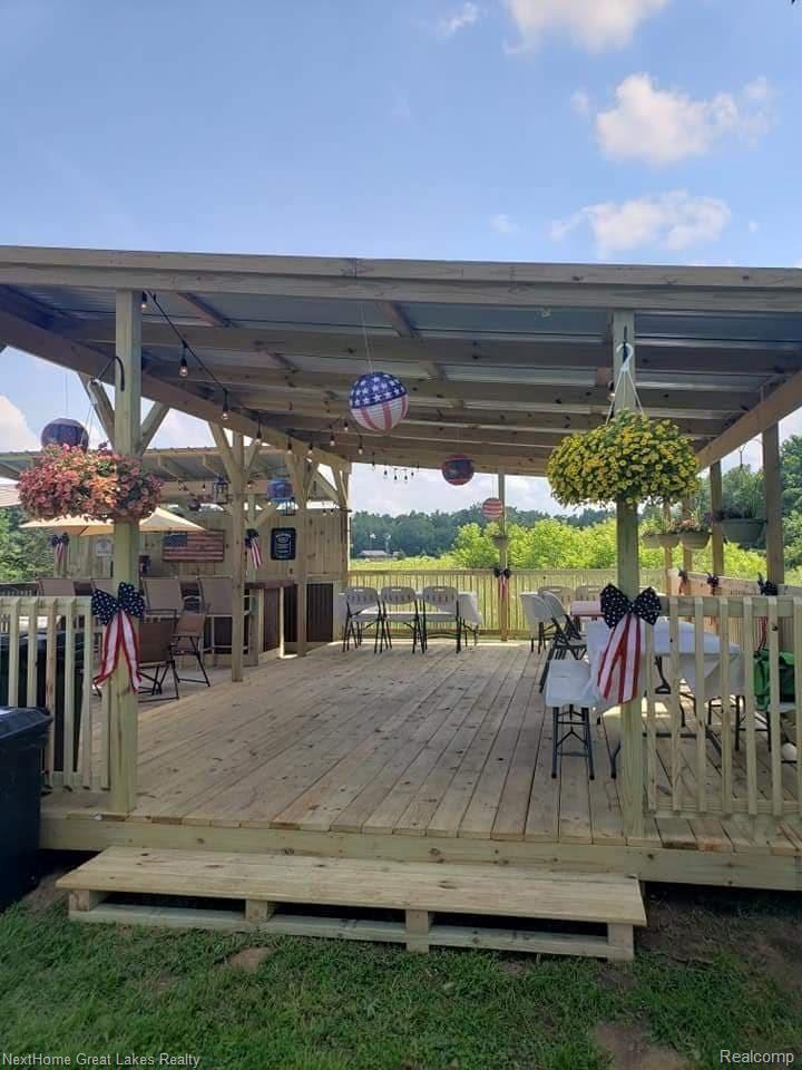 12214 East Carpenter Road Davison, MI 48423 - Photo 23 of 26 Pavilion.jpg