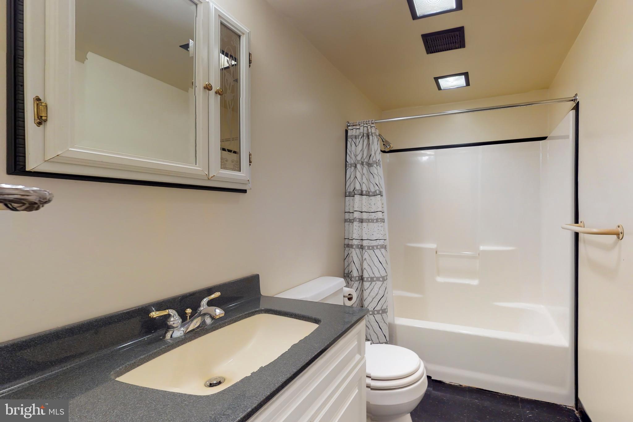 1324 Reed Street Philadelphia, PA 19147 - Photo 16 of 28