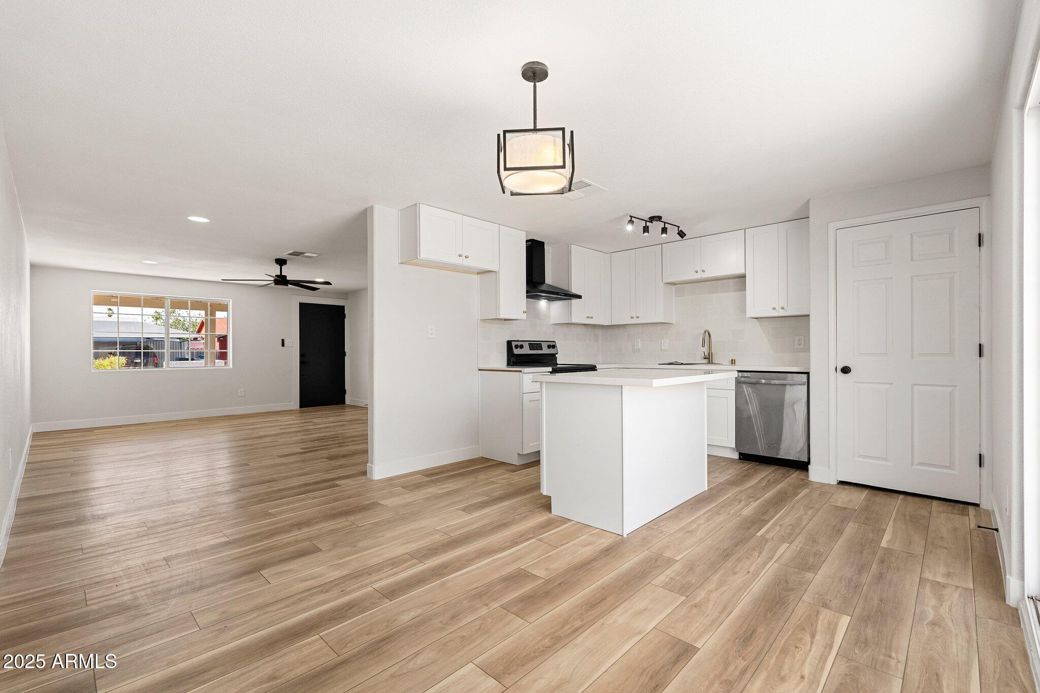 5951 West Granada Road Phoenix, AZ 85035 - Photo 8 of 29 5951 W Granada Rd - 10