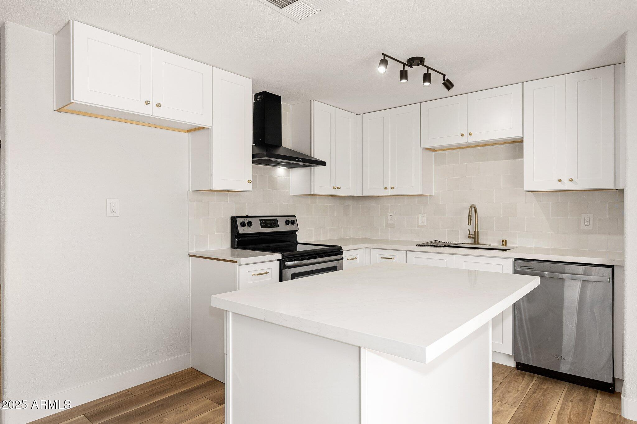 5951 West Granada Road Phoenix, AZ 85035 - Photo 10 of 29 5951 W Granada Rd - 12