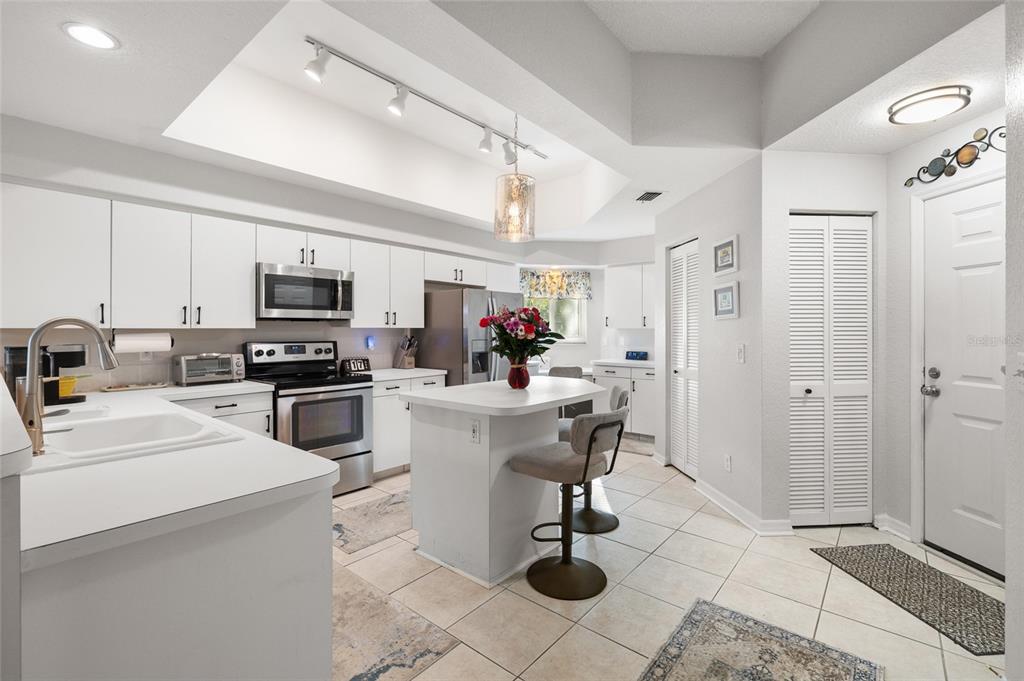 700 Starkey Road, Unit 227 Largo, FL 33771 - Photo 6 of 33