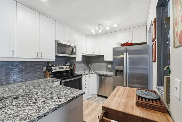 $245,000 | 5440 3 Points Boulevard, Unit 523, Mound, MN 55364