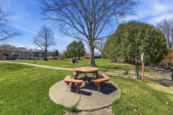 $245,000 | 5440 3 Points Boulevard, Unit 523, Mound, MN 55364