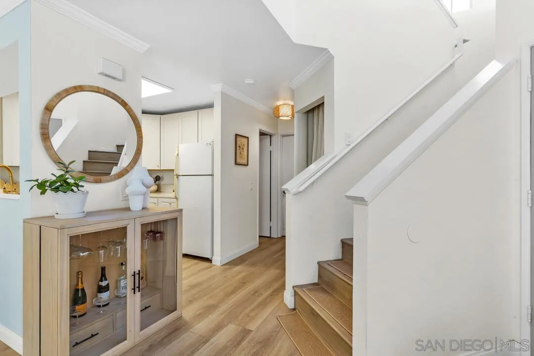 320 Ferrara Way Vista, CA 92083 - Photo 8 of 28