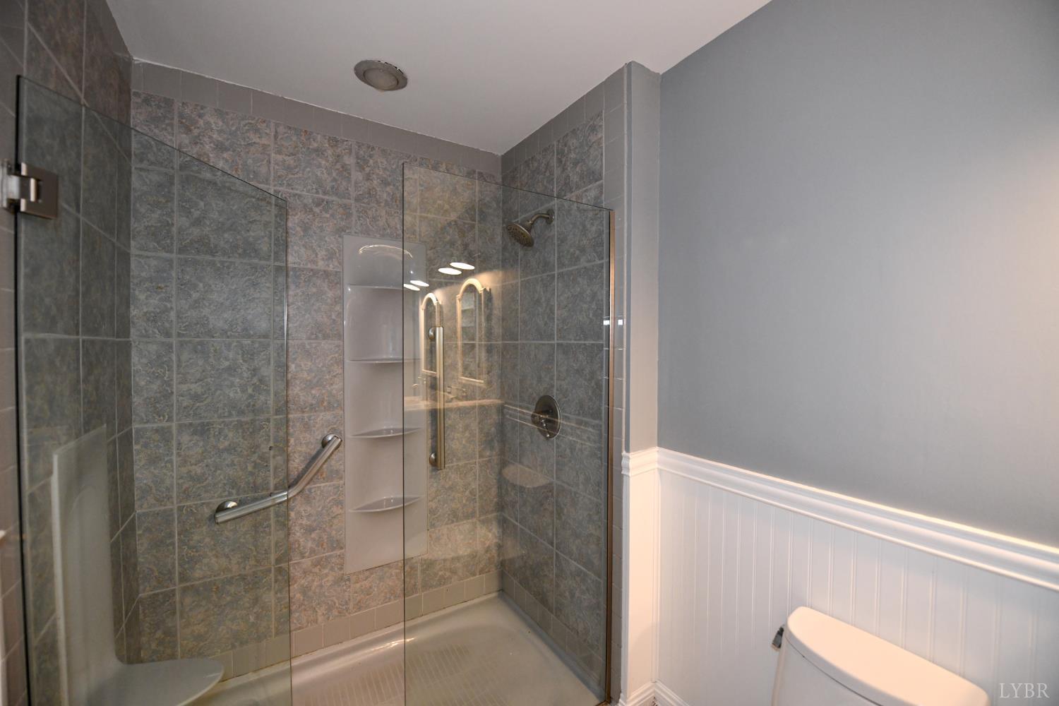 2130 Burnt Bridge Road Lynchburg, VA 24503 - Photo 34 of 53