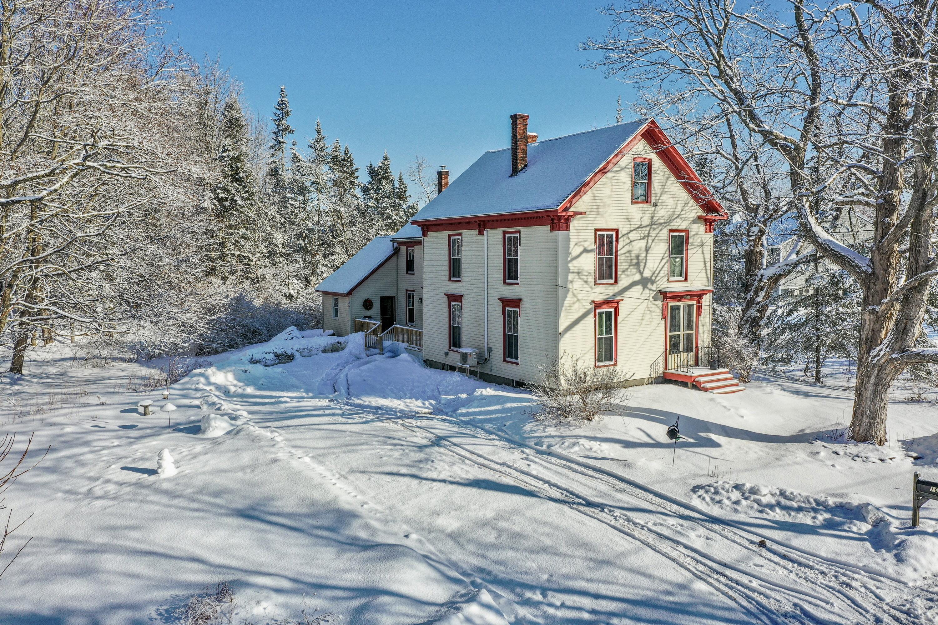 16 Union Street Searsport, ME 04974 - Photo 1 of 55 0410