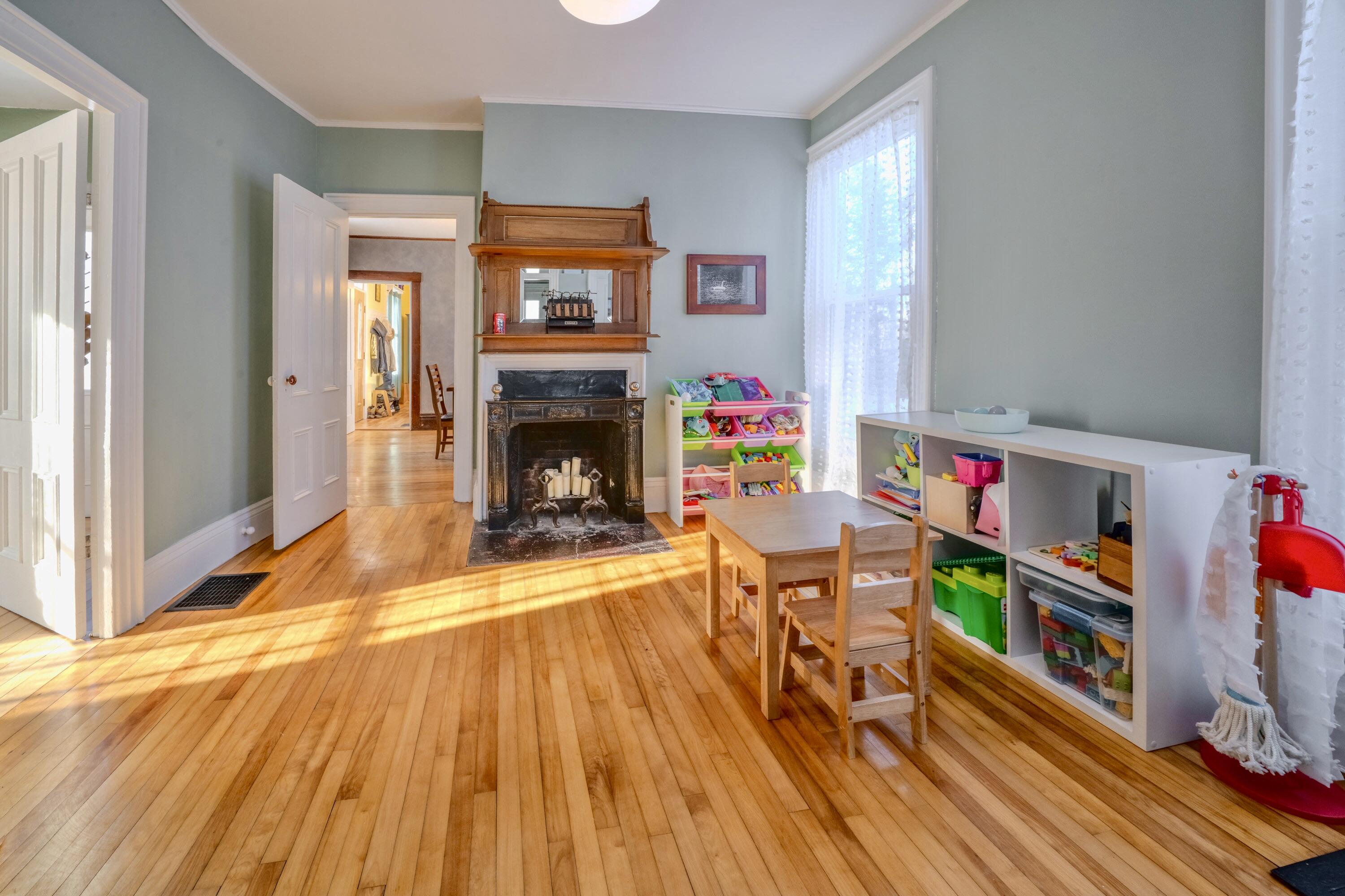 16 Union Street Searsport, ME 04974 - Photo 11 of 55 0419
