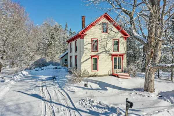 $375,000 | 16 Union Street, Searsport, ME 04974