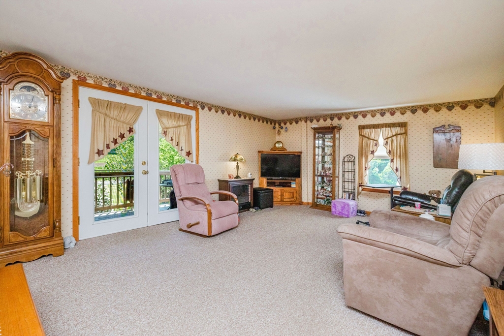 706 Gifford Road Westport, MA 02790 - Photo 16 of 38