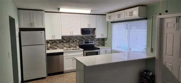 $1,400 | 35 Northeast 20th Avenue, Unit 37, Pompano Beach, FL 33060