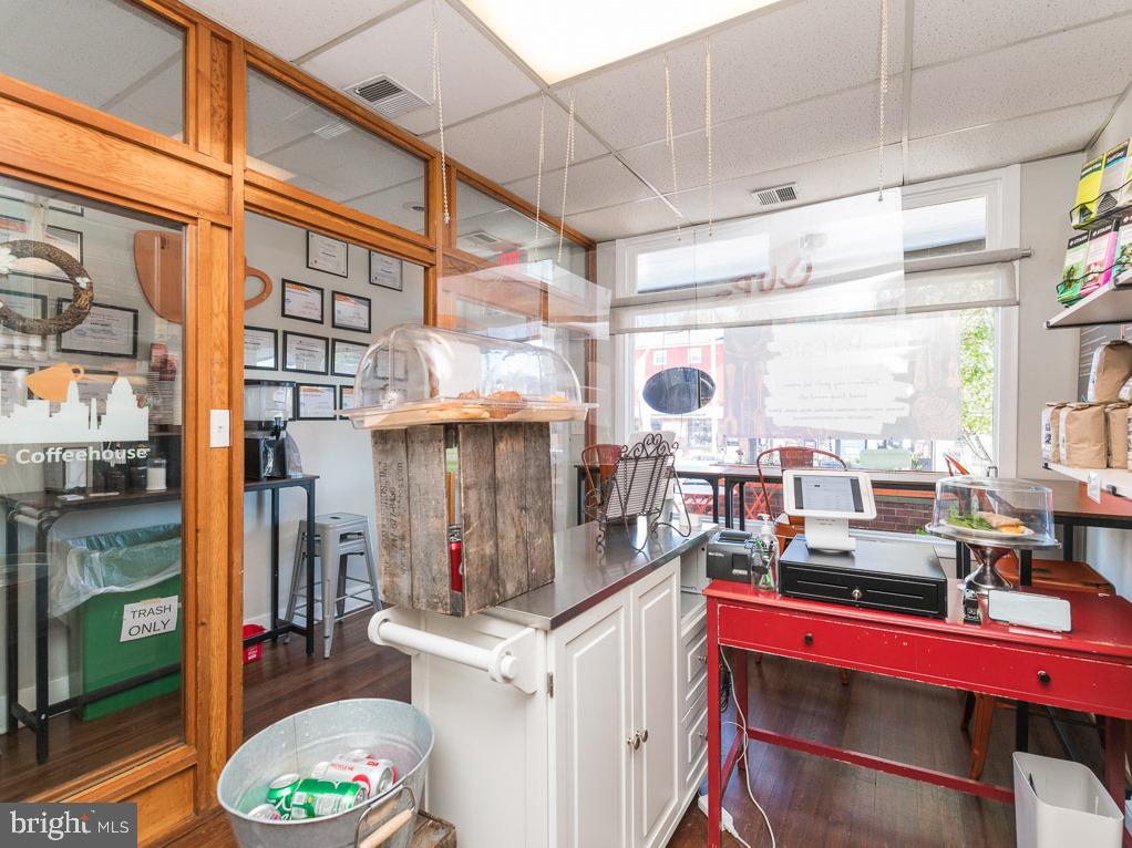 3216 Belair Road Baltimore, MD 21213 - Photo 14 of 48