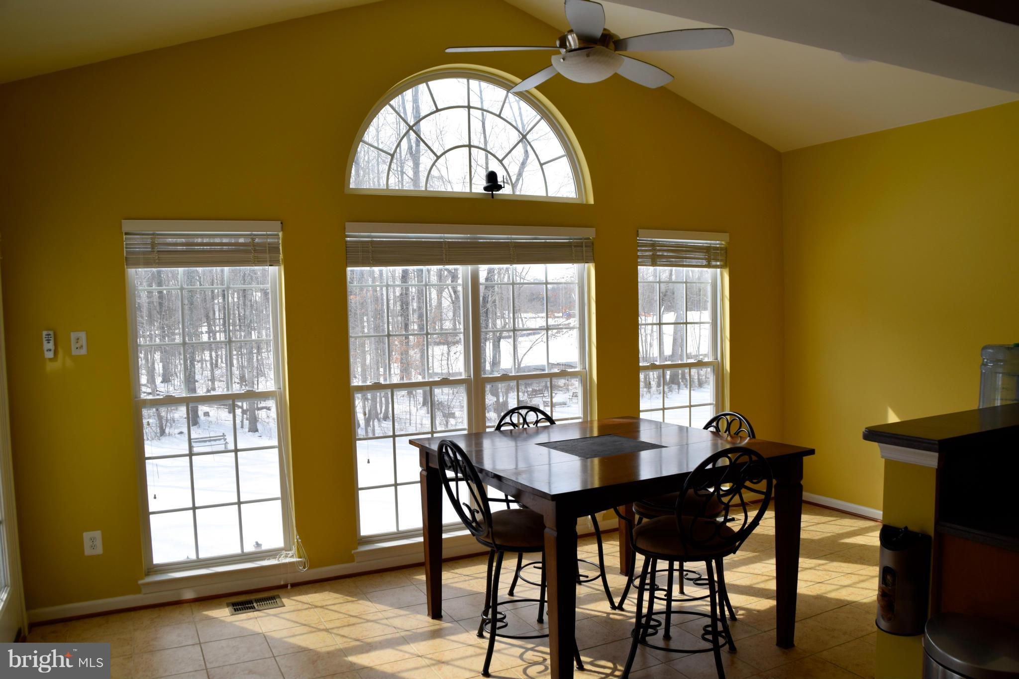 4551 Spring Run Road Warrenton, VA 20187 - Photo 17 of 30 Kitchen