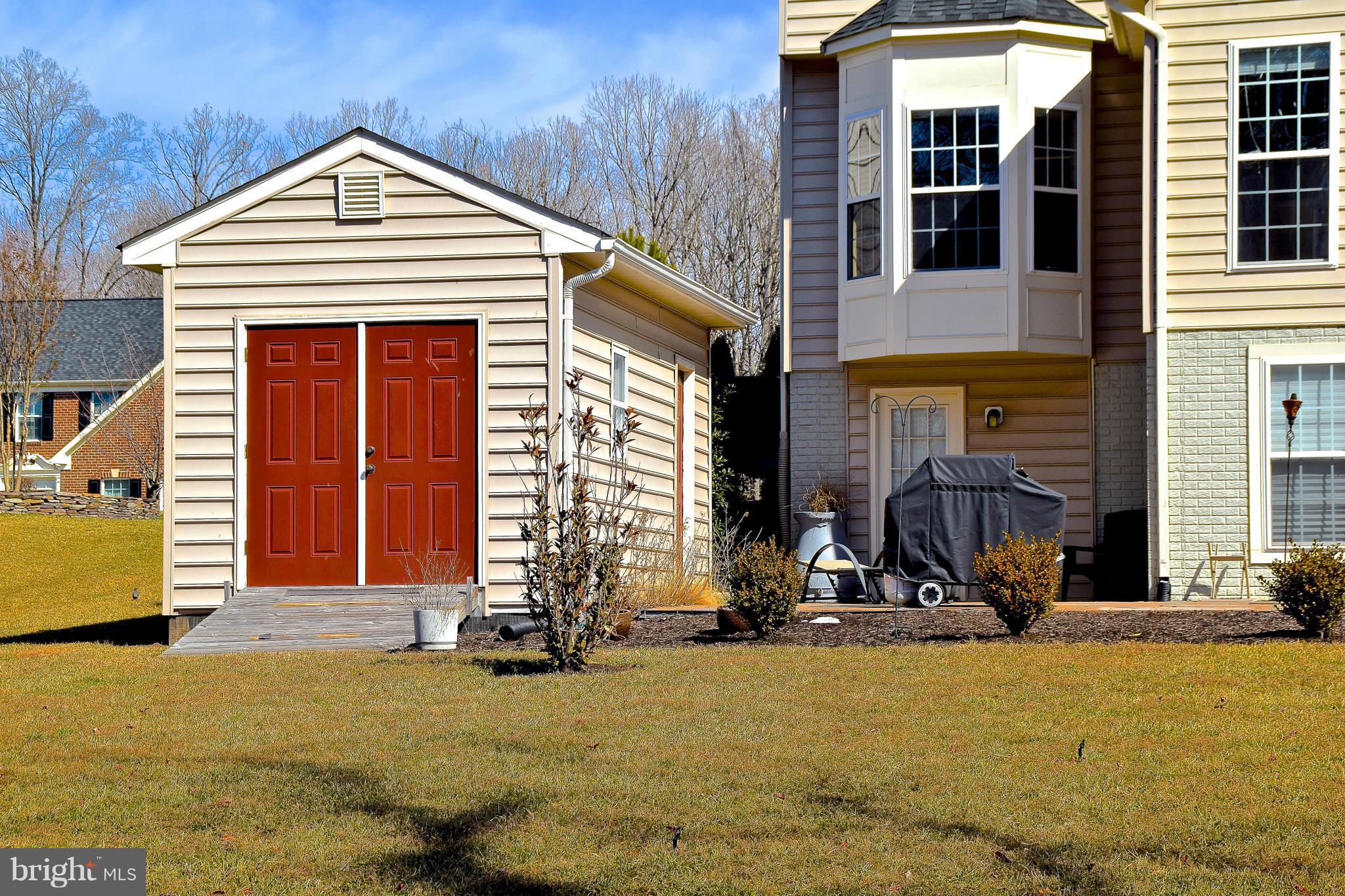 4551 Spring Run Road Warrenton, VA 20187 - Photo 4 of 30 Exterior (Rear)