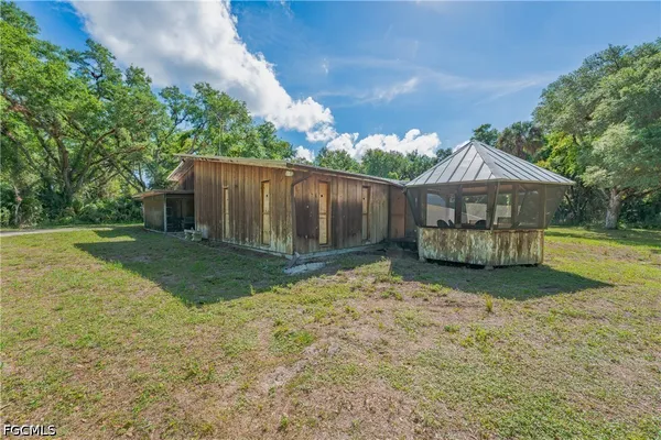 $775,000 | 1040 Kirby Thompson Road, Fort Denaud, FL 33935