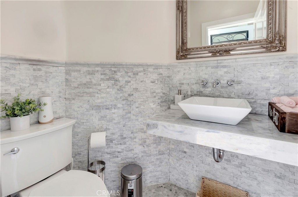 23 Costa Del Sol Dana Point, CA 92629 - Photo 9 of 24