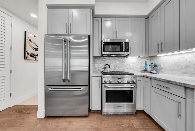 $1,399,000 | 769 Eppleton Lane, Unit 302, Foster City, CA 94404