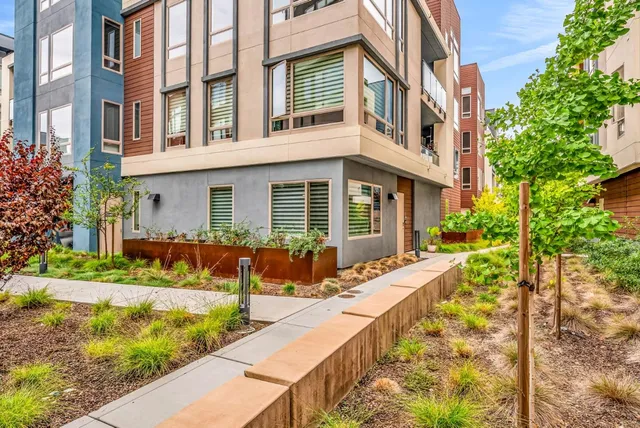 $1,399,000 | 769 Eppleton Lane, Unit 302, Foster City, CA 94404