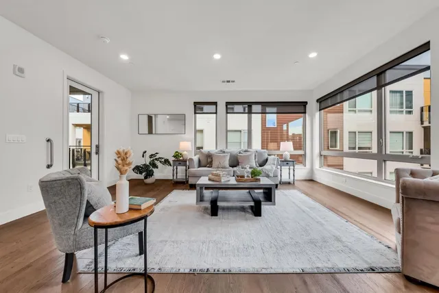 $1,399,000 | 769 Eppleton Lane, Unit 302, Foster City, CA 94404