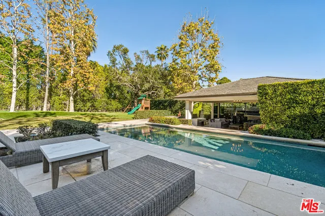 $75,000 | 458 Toyopa Drive, Pacific Palisades, CA 90272