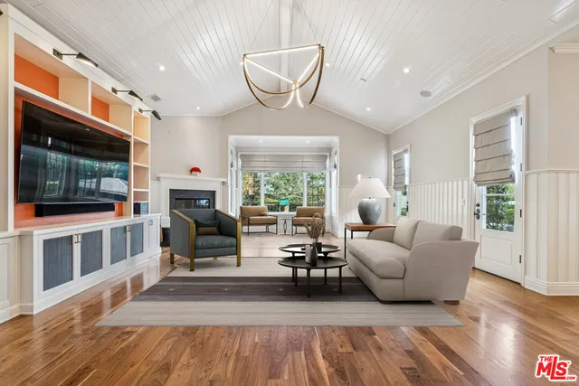 $75,000 | 458 Toyopa Drive, Pacific Palisades, CA 90272