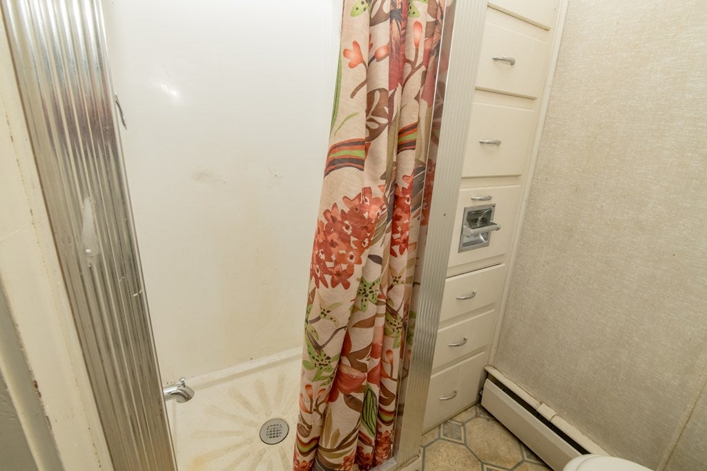 611 Glendale Road Galax, VA 24333 - Photo 42 of 64 Gallery Image 42
