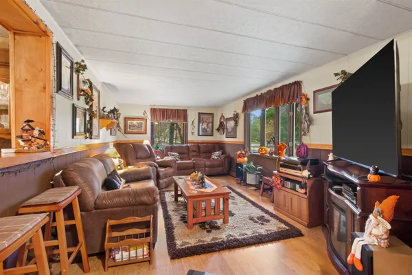 $239,000 | 1073 West Queens Way, Nekoosa, WI 54457