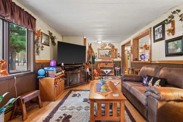 $239,000 | 1073 West Queens Way, Nekoosa, WI 54457