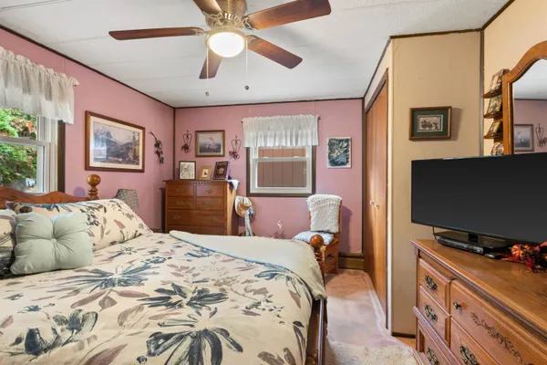 $239,000 | 1073 West Queens Way, Nekoosa, WI 54457