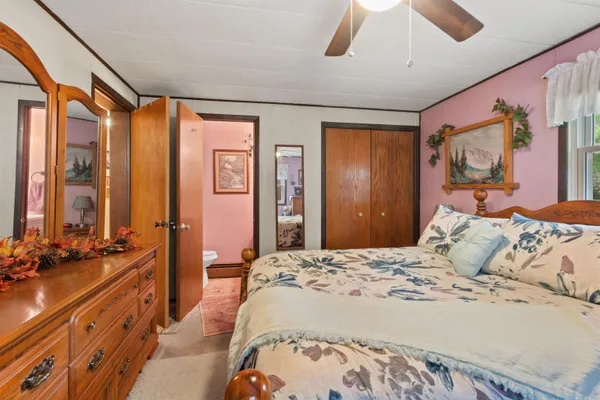 $239,000 | 1073 West Queens Way, Nekoosa, WI 54457