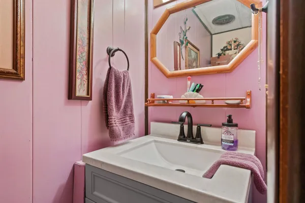 $239,000 | 1073 West Queens Way, Nekoosa, WI 54457